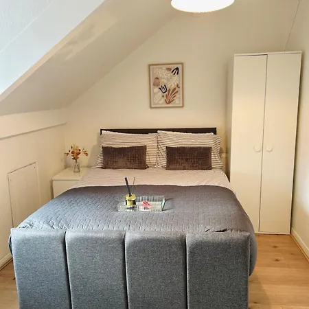Spacious 4br In - Free Parking Holiday home